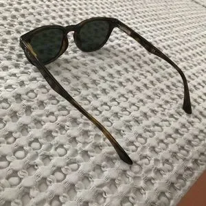 Ray-Ban | Accessories | Rayban Polarized Sunglasses With  display picture 1